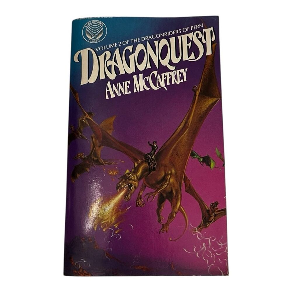Dragonquest by Anne McCaffrey Book vintage fantasy
